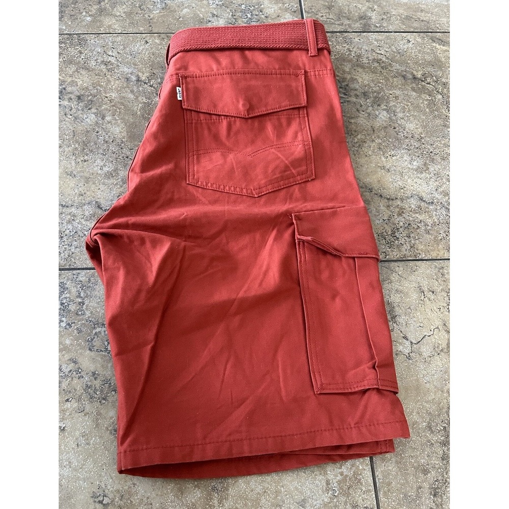 Levi's Cargo Shorts Mens Size 36 Flap Pockets Baggy Red - Picture 6 of 9